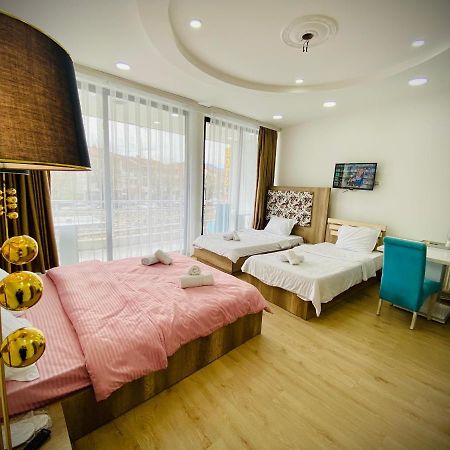 Hotel Perla Призрен Экстерьер фото