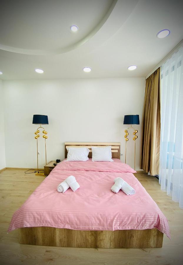 Hotel Perla Призрен Экстерьер фото