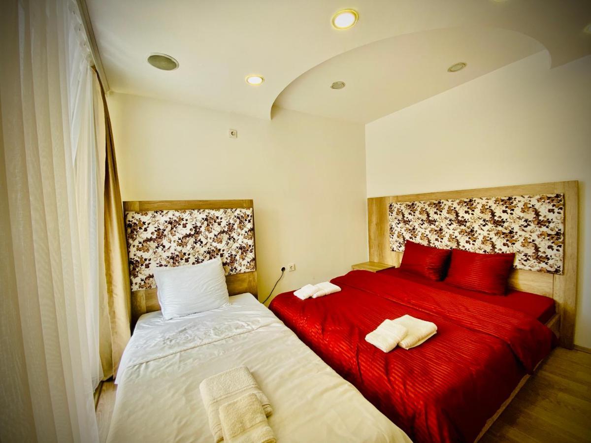 Hotel Perla Призрен Экстерьер фото